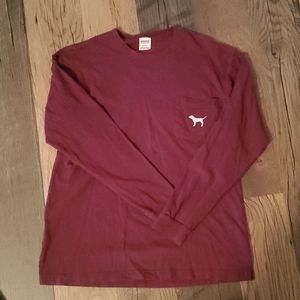 Long sleeve VS pink tshirt